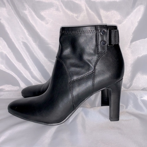Franco Sarto Shoes - NWOT Franco Sarto Serrano Stretch Bootie Size 7